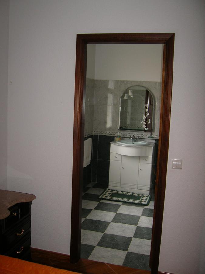 Отель Residencia Ana Piso Um 1 Санта-Крус Экстерьер фото